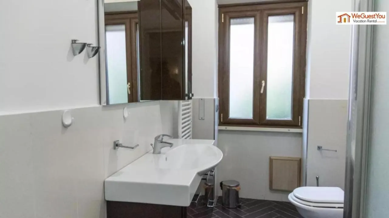 Erika S. Peter Walking Distance Apartment Rome