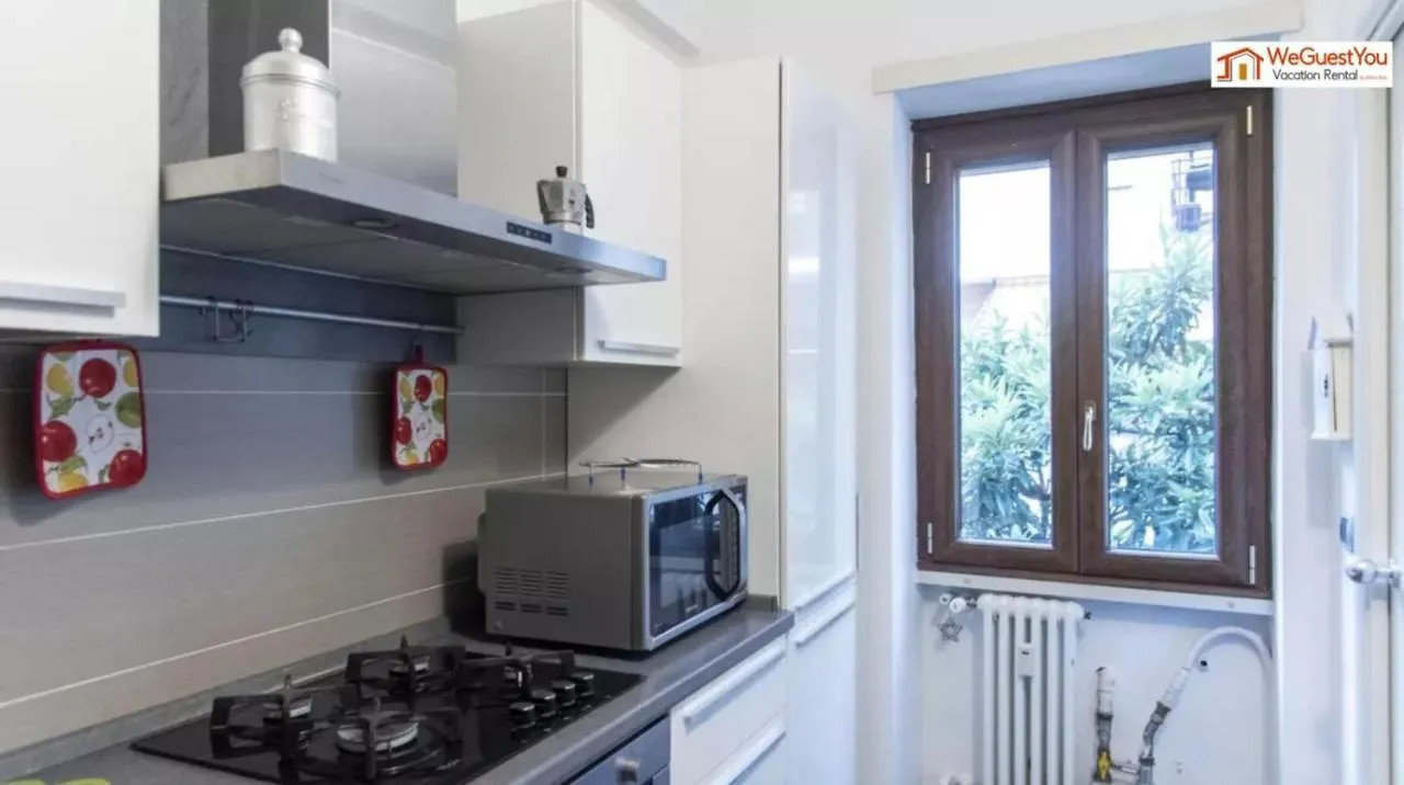 Erika S. Peter Walking Distance Apartment Rome